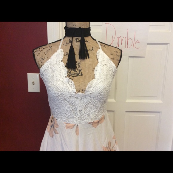 🦉🍁just in🦉🍁gorgeous romper - Picture 3 of 8